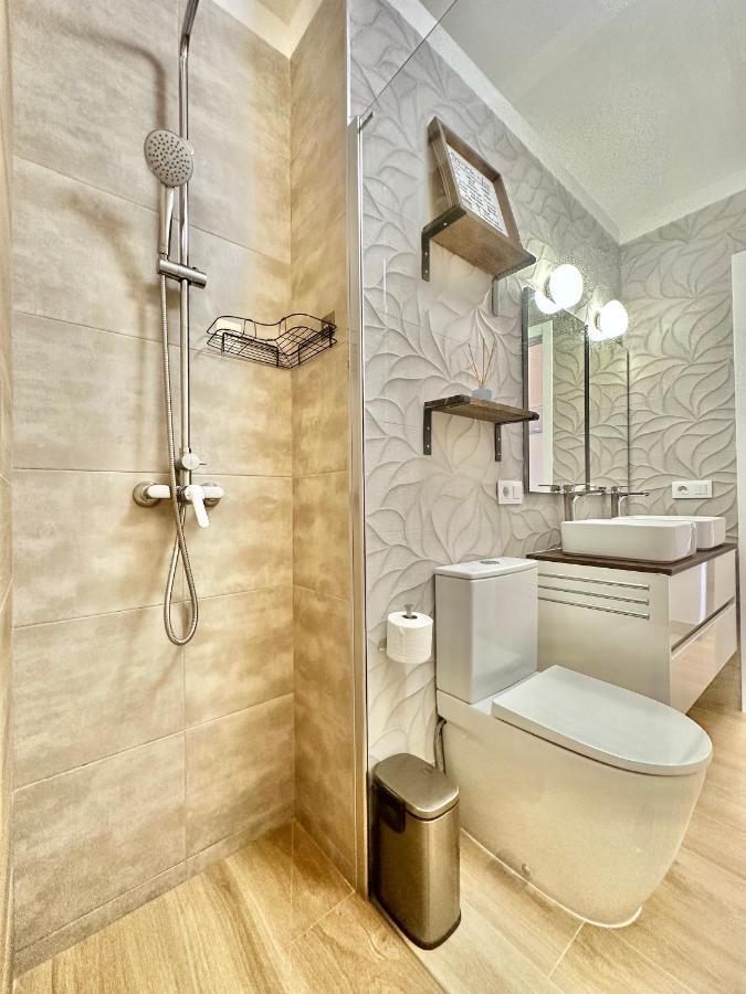 Torres De Yomely - Y4B Apartment Playa de las Americas  Luaran gambar