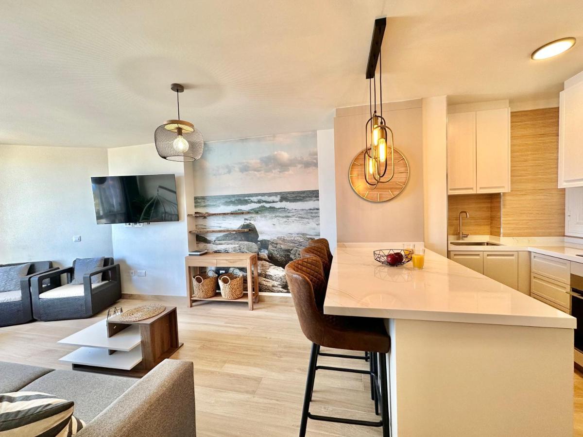 Torres De Yomely - Y4B Apartment Playa de las Americas  Luaran gambar