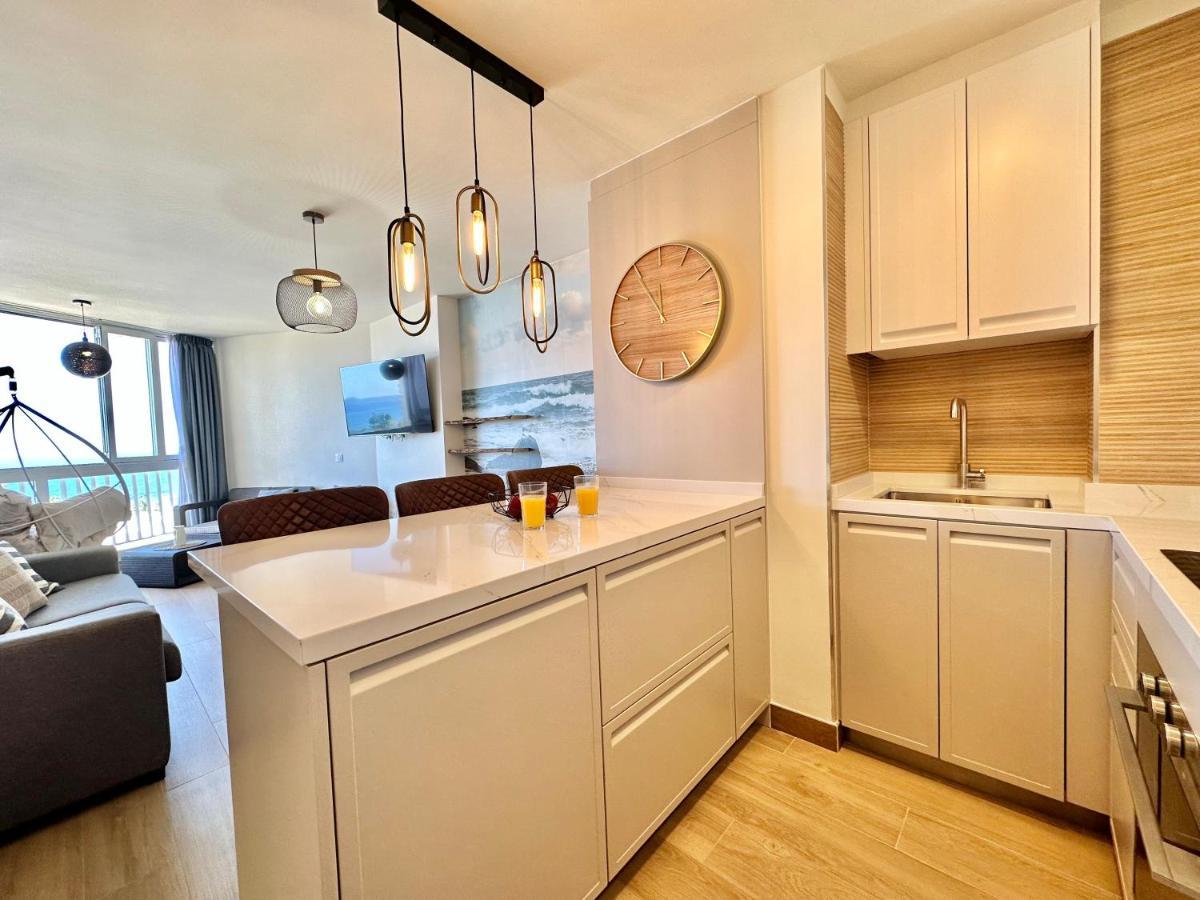 Torres De Yomely - Y4B Apartment Playa de las Americas  Luaran gambar